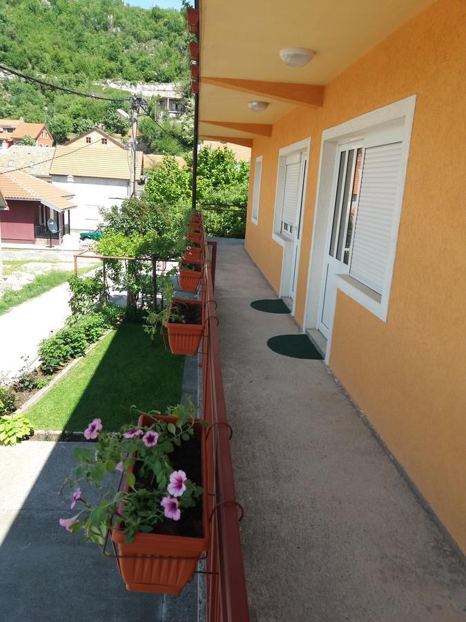 Apartments Mirkovic Τσέτινιε Εξωτερικό φωτογραφία