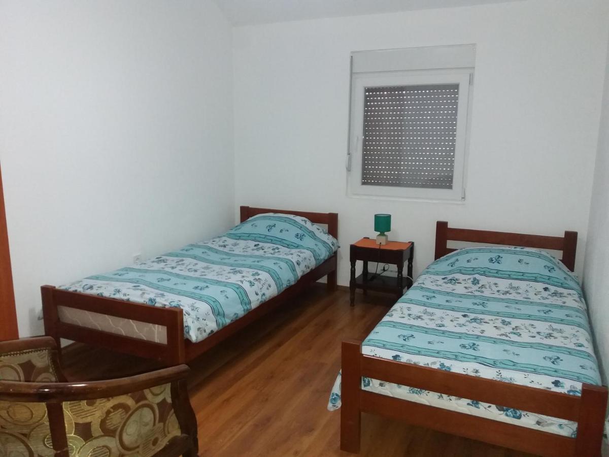 Apartments Mirkovic Τσέτινιε Εξωτερικό φωτογραφία